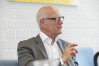Ton Friesen Helicon