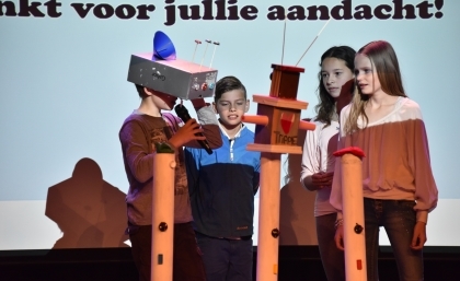 Finale project Zorg en Techniek voor lagere scholen in Koning Willem I College