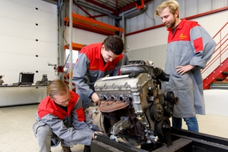 Fontys start nieuwe opleidingsspecialisatie Automotive Management in Tilburg