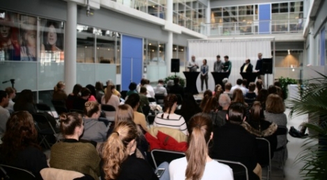 Aventus-studenten in debat met lokale politici