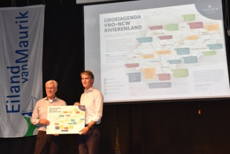 FruitDelta Regio Rivierenland neemt ‘Groeiagenda VNO-NCW Rivierenland’ in ontvangst