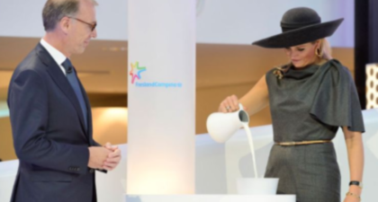 Koningin Máxima opent FrieslandCampina Innovation Centre