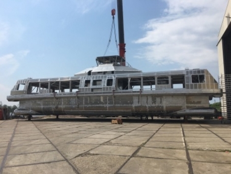 Ferry van 100 ton uit Hardinxveld-Giessendam vaart straks in Vancouver 