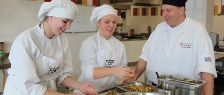 Scalda studenten koken met basisschoolleerlingen voor Middelburg 800