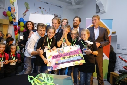 Keukenbazen: team Mill en Sint Hubert wint de Mega Live KookBattle!