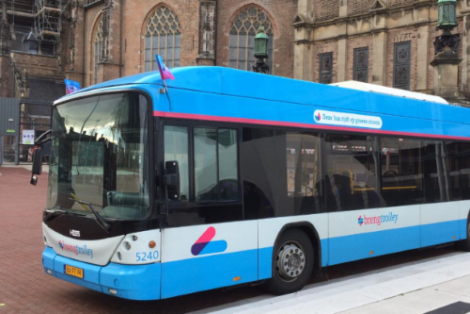 Trotse trolleystad Arnhem blijft voorop lopen met trolleybus zonder bovenleiding