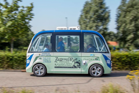 Zelfrijdende minibus in havengebied Drimmelen