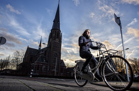 Nieuw design voor bewegwijzering snelfietsroute Tilburg - Waalwijk