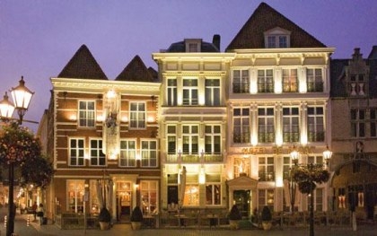 Commissaris van de Koning heropent Hotel de Draak