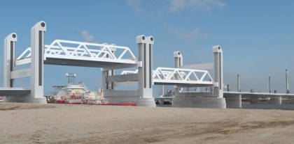 SPIE-Infra aan de slag aan Botlekbrug