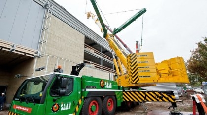 400 tons telekraan van Saan ingezet door Sprangers Bouwbedrijf