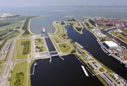 Bijna 4 miljoen voor studie nieuwe zeesluis Terneuzen