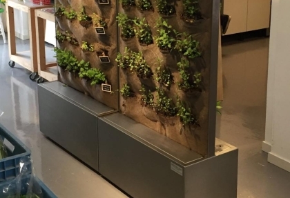 Prototype Vertifood in de hal van HAS Hogeschool